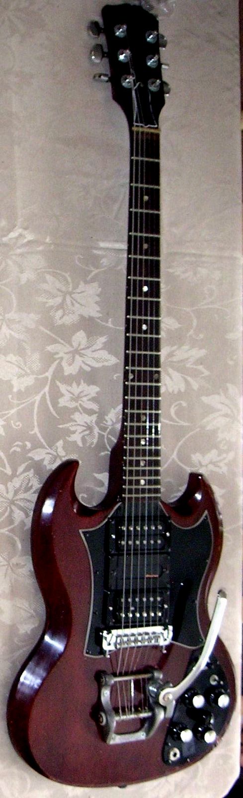 Gibson%20SG%20Special%201966.jpg